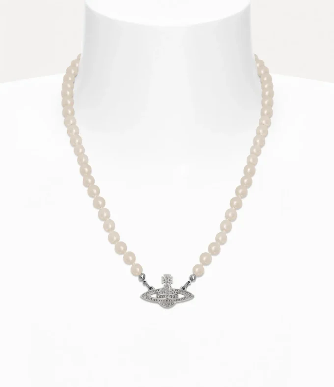 Man. Mini Bas Relief Pearl Necklace Man. Mini Bas Relief Pearl Necklace